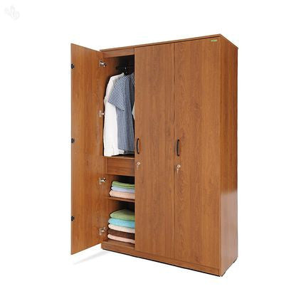 three door wardrobe